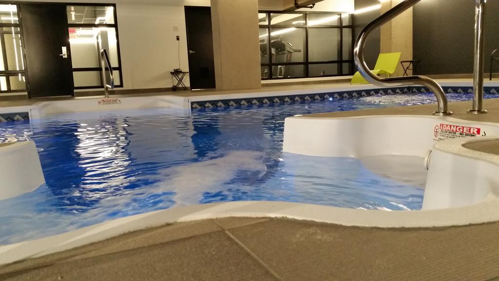 Grand Times Hotel Drummondville Ngoại thất bức ảnh