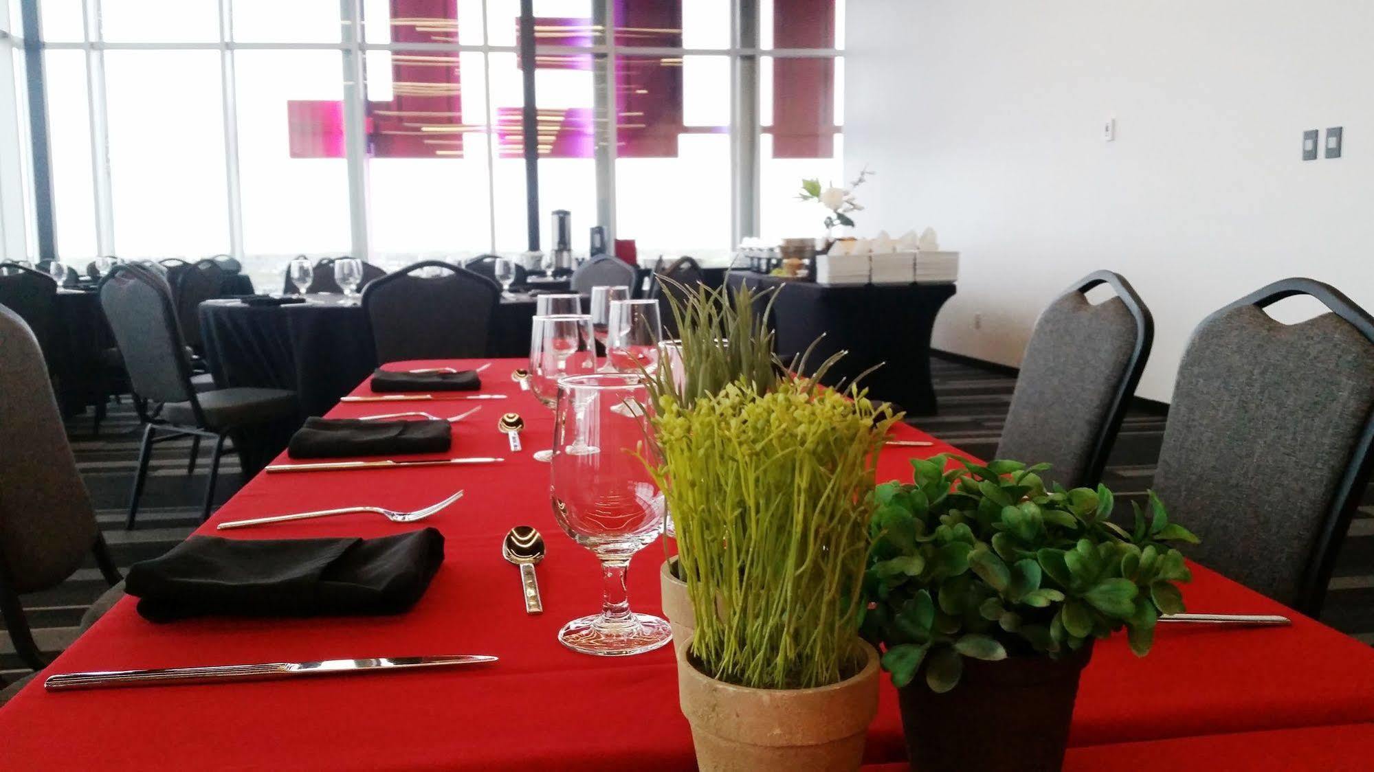 Grand Times Hotel Drummondville Ngoại thất bức ảnh